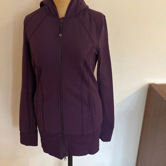 Lululemon deep plum jacket sz 6 pristine condition front zip hooded EUC long - Picture 6 of 6